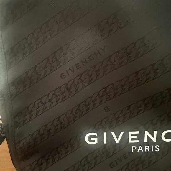 New, never used, Givenchy Black Diaper Bag with Logo Strap - Picture 3 of 8